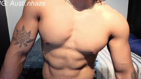 Snapshot of austiin_haze chatting on May 18, 2:18 am Austin online show from May 18, 2:18 am