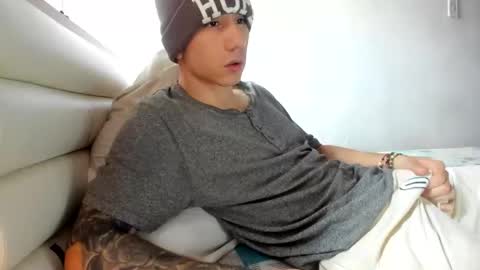 austin1119a online show from February 14, 5:21 pm