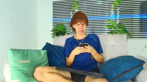 austin_collinsxx online show from December 23, 2:53 am