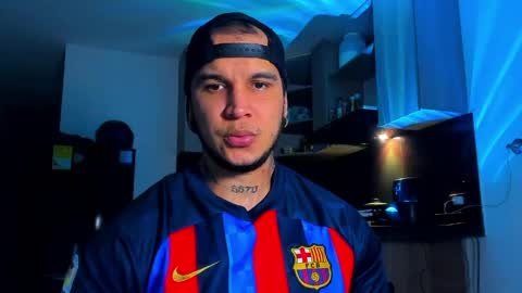 A online show from April 14, 11:22 pm