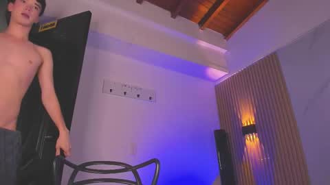 austin_rouse online show from January 9, 7:26 pm