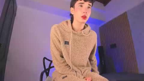 austin_rouse online show from January 11, 8:58 pm