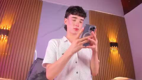 austin_rouse online show from February 4, 7:31 pm