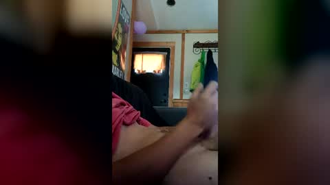 Snapshot of austinc4204 chatting on August 7, 4:42 pm austinc4204 online show from August 7, 4:42 pm