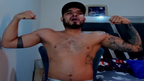 AustinTorres  online show from December 19, 3:51 am