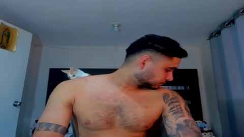 AustinTorres  online show from January 5, 2:17 am