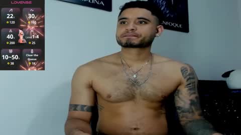 AustinTorres  online show from February 10, 2:30 am