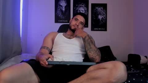 AustinTorres  online show from November 21, 12:21 am