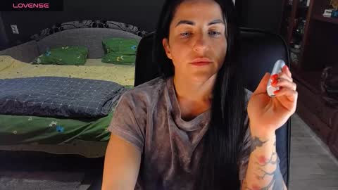 Ava online show from March 18, 12:30 pm