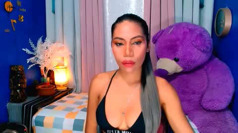 Snapshot of ava_cummer chatting on February 12, 11:29 am Ava online show from February 12, 11:29 am