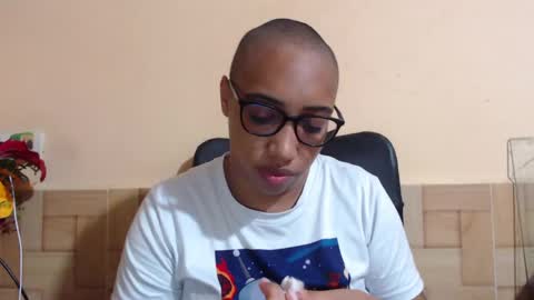 Snapshot of ava_f0xy chatting on June 8, 1:20 am Ava Jordana online show from June 8, 1:20 am