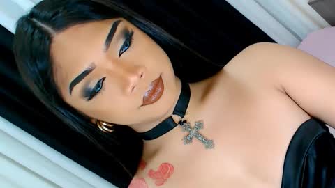 Ava online show from November 28, 4:37 am