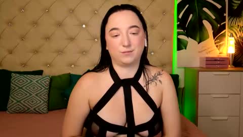 Snapshot of ava_maax chatting on June 11, 5:27 am Ava online show from June 11, 5:27 am