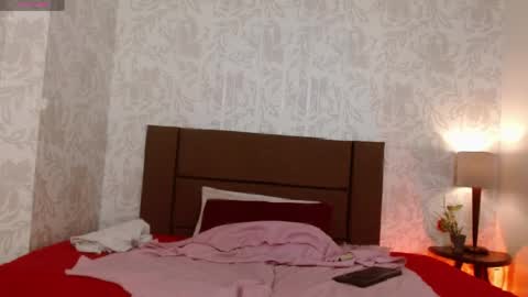 Ava  online show from April 14, 7:20 pm