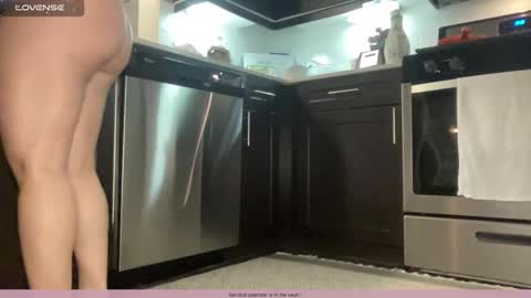 Snapshot of avabradley chatting on December 24, 3:16 pm Ava . Support my channel by using my affiliate link to make your account  Thanks  online show from December 24, 3:16 pm