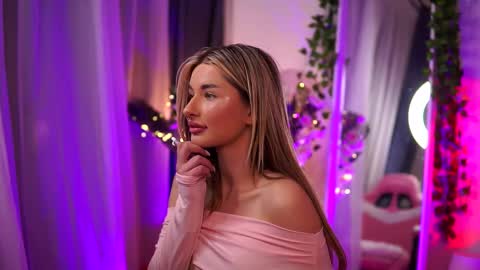 Carina online show from February 16, 2:42 am