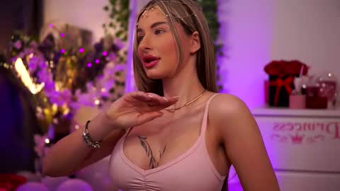 Carina online show from February 17, 1:04 am