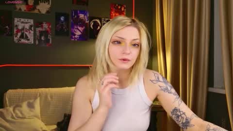 Snapshot of avasun chatting on February 9, 10:47 pm avasun online show from February 9, 10:47 pm