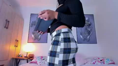 Snapshot of avavega_1 chatting on June 10, 9:41 am Avavega 1 online show from June 10, 9:41 am