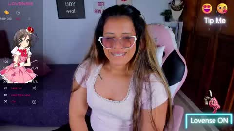Snapshot of avelis_trum2 chatting on September 16, 8:32 pm Abbigail online show from September 16, 8:32 pm