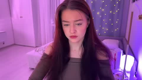 Snapshot of aveme_melissa chatting on February 10, 11:55 pm aveme_melissa online show from February 10, 11:55 pm