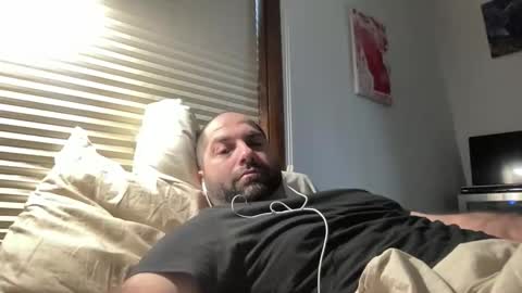 averagejoe345977 online show from February 3, 6:13 pm