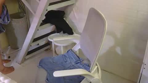 Rhian online show from April 14, 2:50 am