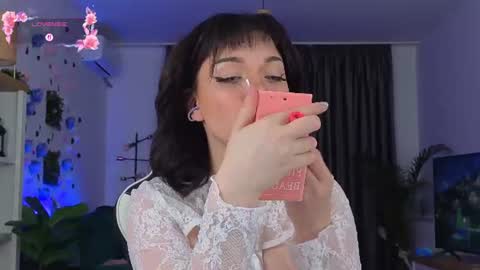 Snapshot of averywillow chatting on July 29, 8:40 pm AveryWillow online show from July 29, 8:40 pm