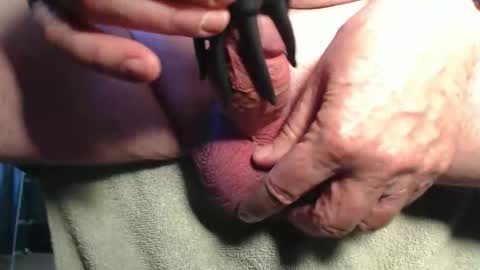 avi8r online show from February 26, 10:42 pm