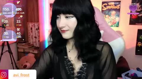 Snapshot of avi_frost chatting on February 14, 7:28 am Saraaaa independent model 3 online show from February 14, 7:28 am