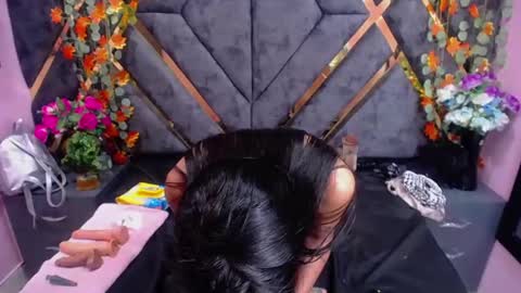 Snapshot of avi_thomsonn chatting on January 14, 12:11 am avi_thomsonn online show from January 14, 12:11 am