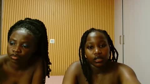 Avian online show from November 23, 3:56 pm