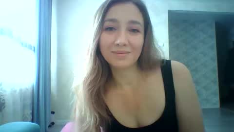 Snapshot of avinelra chatting on April 13, 5:35 am avinelra online show from April 13, 5:35 am