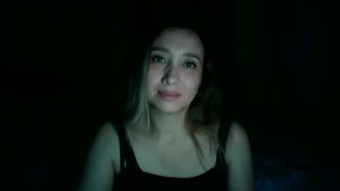 Snapshot of avinelra chatting on April 15, 2:24 pm avinelra online show from April 15, 2:24 pm