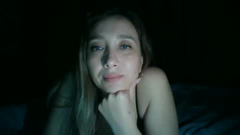Snapshot of avinelra chatting on April 16, 3:57 pm avinelra online show from April 16, 3:57 pm