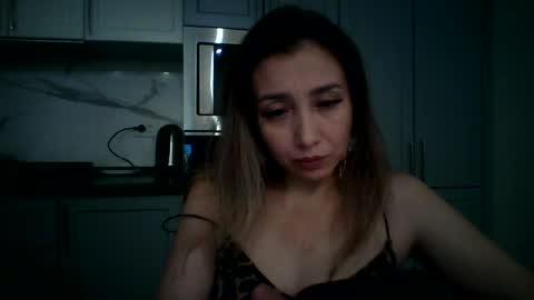 Snapshot of avinelra chatting on June 16, 7:05 pm avinelra online show from June 16, 7:05 pm