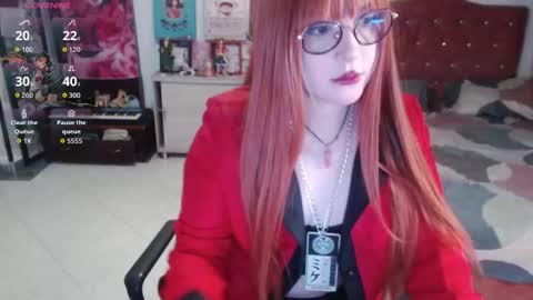 Snapshot of avril2809 chatting on October 24, 2:30 am Abril online show from October 24, 2:30 am