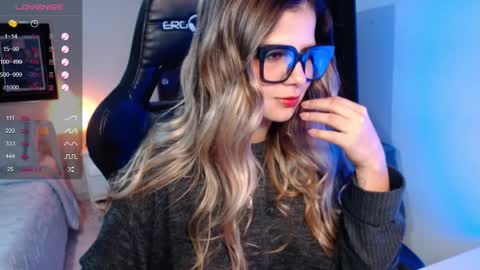 Avrill Morgan online show from October 7, 7:11 pm