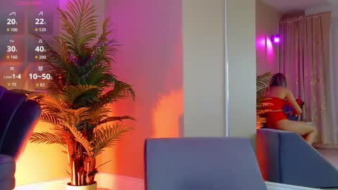 AVRILL CYRUX online show from November 4, 7:40 am