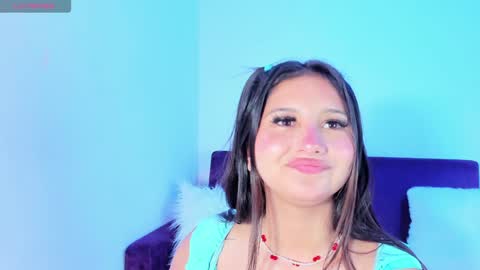 Snapshot of avymilton chatting on December 15, 1:00 pm Avy online show from December 15, 1:00 pm