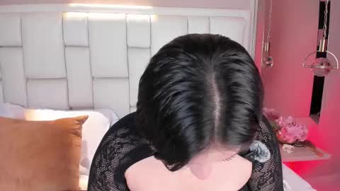 Avy  online show from December 20, 11:28 am