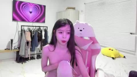 Snapshot of awa_katy chatting on February 12, 1:09 am katy online show from February 12, 1:09 am