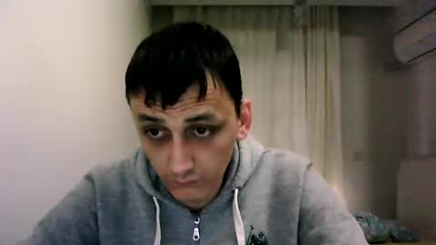 Snapshot of awesenheit chatting on January 3, 7:06 am awesenheit online show from January 3, 7:06 am