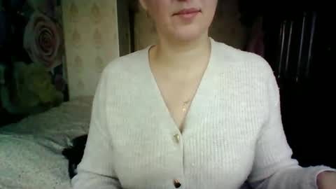 Snapshot of awesomeladyy chatting on February 2, 7:20 am awesomeladyy online show from February 2, 7:20 am