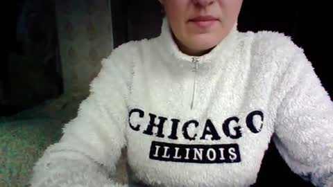 Snapshot of awesomeladyy chatting on February 5, 7:29 am awesomeladyy online show from February 5, 7:29 am