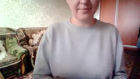 Snapshot of awesomeladyy chatting on September 25, 8:29 am awesomeladyy online show from September 25, 8:29 am