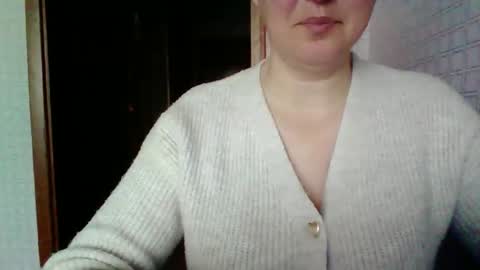 Snapshot of awesomeladyy chatting on May 8, 7:57 am awesomeladyy online show from May 8, 7:57 am