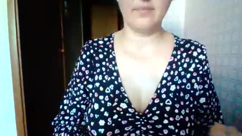 Snapshot of awesomeladyy chatting on May 22, 7:59 am awesomeladyy online show from May 22, 7:59 am