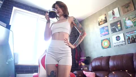 Alice online show from March 8, 9:17 am