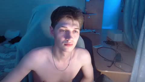 Snapshot of axel_0ne chatting on March 6, 7:54 pm axel_0ne online show from March 6, 7:54 pm
